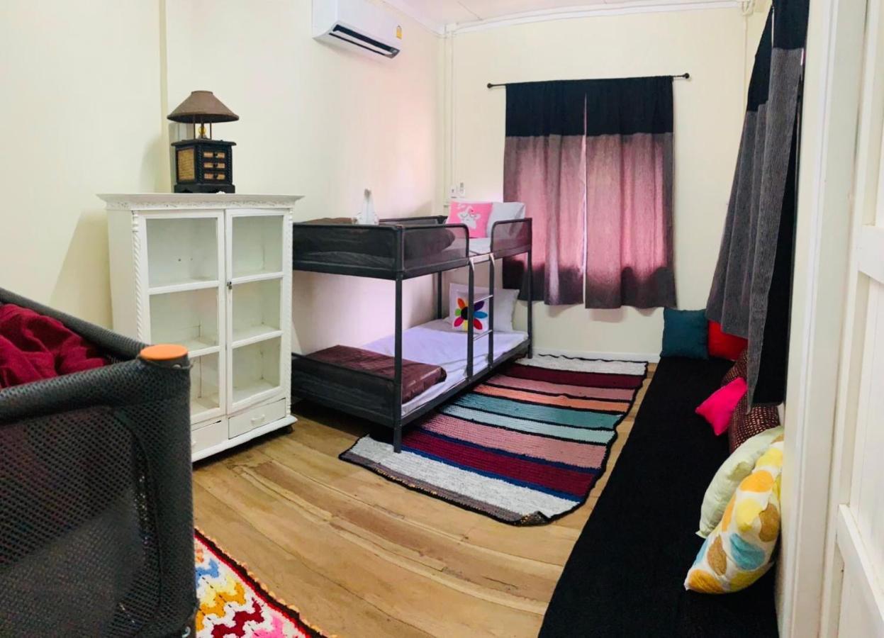 Baan Mae Somkid Homestay Sukhothaï Extérieur photo