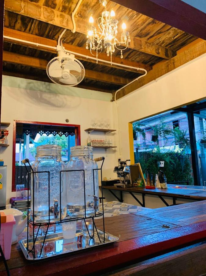 Baan Mae Somkid Homestay Sukhothaï Extérieur photo